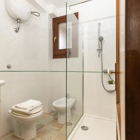 아파트 Casa Ale In Centro