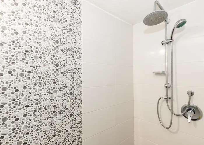 Casa Ale In Centro 산타마리아나바레제